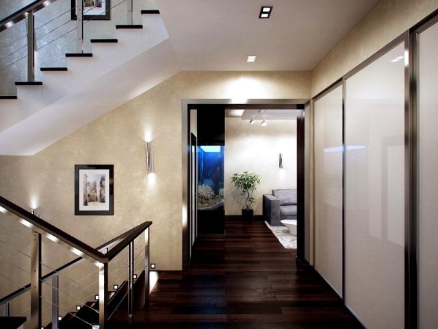 Темно-коричневый пол в светлом коридоре : фото