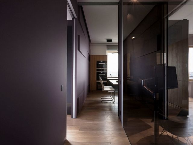 Коридор с фиолетовыми стенами в квартире: фото